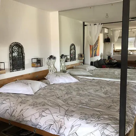 Votre Espace Glamour En Cohabitation Avec Nous Deux Dans Notre Du Village Naturiste * Agde